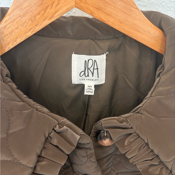 dRA Quilted Ruffle Puffer Jacket - Picture 2 of 4